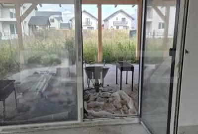 Casă cu 3 camere cu Teren 1500 Mp în Unirii - 10