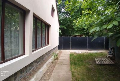 Casa din caramida, 3 camere, Insula Mures - 1