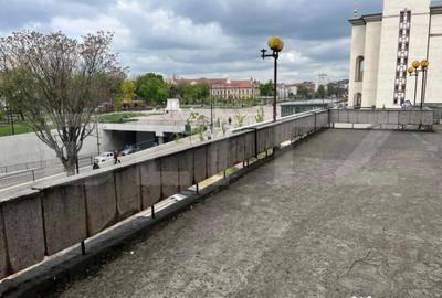 Spațiu comercial, de 60 mp, în Central - 3