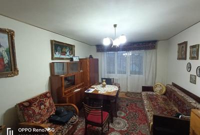 Apartament cu 3 camere de vanzare, Reghin cartier Rodnei bloc din caramida. - 2