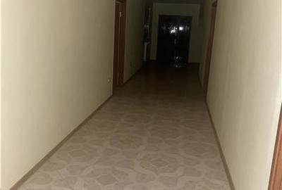 Casa de vanzare in Campineanca, suprafata construita 509 mp , parter si etaj , s - 13