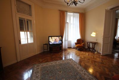 Apartament cu 3 camere decomandat, mobilat în Central - 8