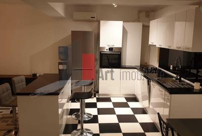 Apartament cu 3 camere decomandat, mobilat în Lacul Morii