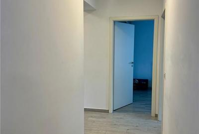 Apartament cu 3 camere decomandat, mobilat în Tractorul - 17