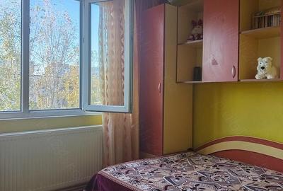Apartament cu 2 camere decomandat în Micro 19 - 1