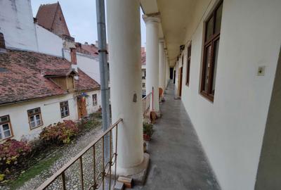 Apartament cu 2 camere semidecomandat în Lotrioara - 2