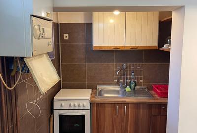 Casă individuală cu 3 camere cu Teren 1000 Mp în Central - 1