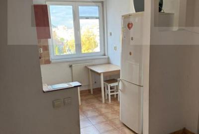 Apartament cu 3 camere semidecomandat în Central - 7