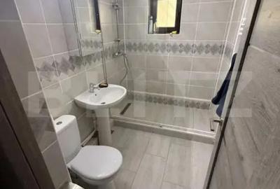 Apartament cu 5 camere decomandat în Micro 3 - 8