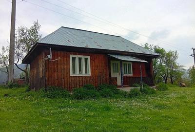 Casă cu Teren 2200 Mp în Central - 8