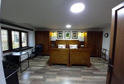 Apartament cu 3 camere decomandat în Central - 2