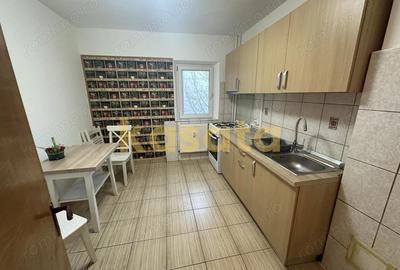 Apartament cu 3 camere decomandat în Apusului - 18