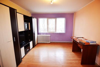 Apartament cu 2 camere semidecomandat, mobilat în Alexandru cel Bun