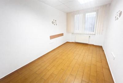 Apartament cu 3 camere decomandat în Calea Dumbrăvii - 3