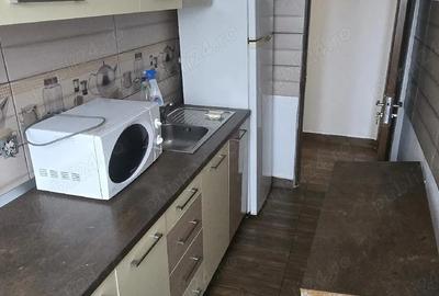 Apartament cu 2 camere decomandat în Berceni