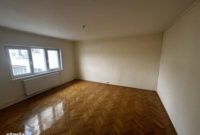 Apartament cu 4 camere decomandat în Central - 5
