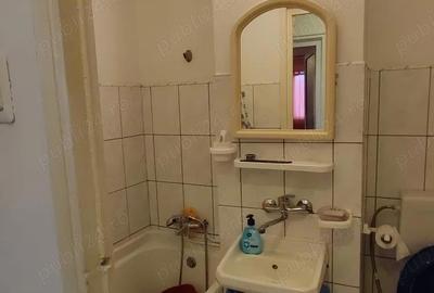 Apartament cu 2 camere decomandat în Bârlad - 3