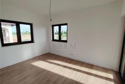 Casă individuală cu 4 camere cu Canalizare în Moșnița Nouă - 6