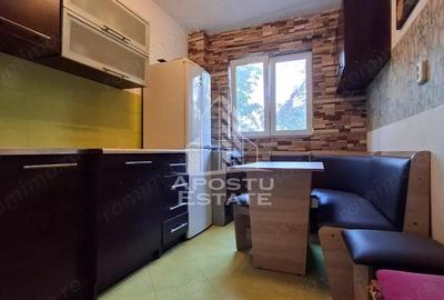 Apartament semidecomandat 3 camere, Miorita - 6