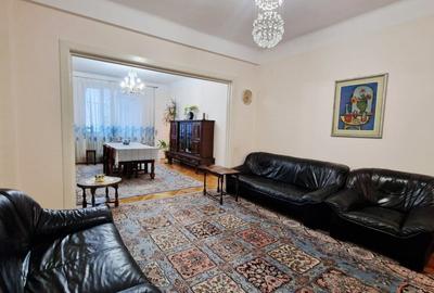 Apartament 3 camere Universitate-Calderon, etaj 2, 93mp