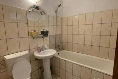 Casă cu 5 camere cu Teren 300 Mp în Central - 2