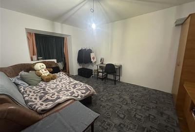 Decomandat, etaj intermediar in bloc anvelopat - 3