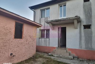Casă cu 4 camere cu Teren 2875 Mp în Sadina - 17