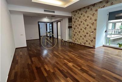 Apartament cu 3 camere decomandat în Herăstrău