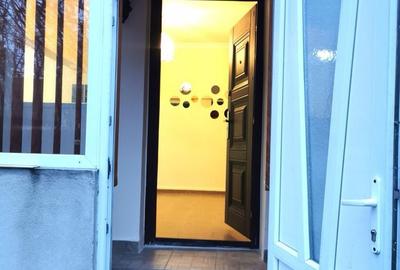 Garsonieră decomandată în Central - 2