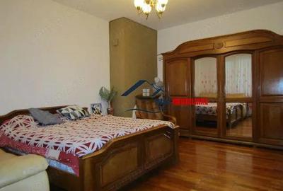 Zona Excelenta! Vanzare Casa Centru - zona Spital Judetean! - 13