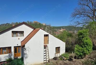 Casă cu 2 camere cu Teren 350 Mp în Sighișoara - 2