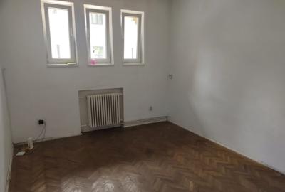 Apartament 2 camere,zona Eminescu - 1
