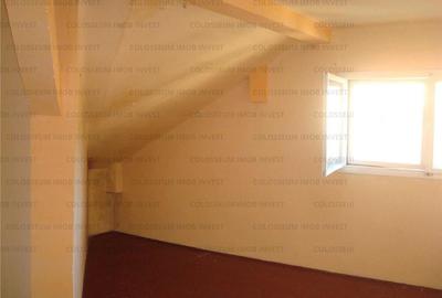 Garsonieră semidecomandată în Brașovul Vechi - 8