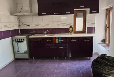 Casa 4 camere zona Centrala, pretabila pentru 2 familii 150m - 14