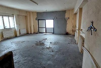 Hala spatiu depozitare garaj - 2