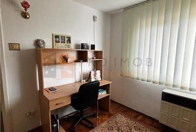 Apartament 2 camere cf 1 decomandat zona Micro 5 - 4