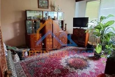 Vanzare apartament 2 camere zona Drumul Taberei - Valea Oltului Vanzare apartament 2 camere zona Drumul Taberei - Valea Oltului - 1