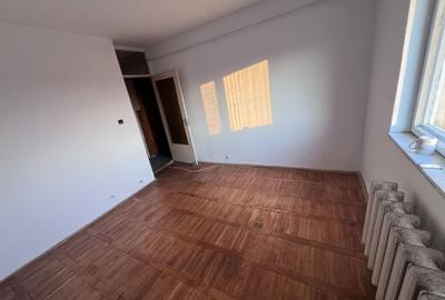 Apartament cu 3 camere decomandat în Central - 2