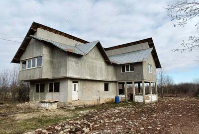 Vand sau schimb cu apartament, Casa P+E+M ?i 3300 teren intravilan in Baicoi jude?ul Prahova - 4