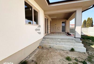 Casă cu 4 camere cu Teren 500 Mp în Sânmartin - 4