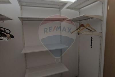 Casă cu 5 camere cu Garaj în Bună Ziua - 36