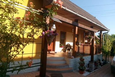 Casă cu 3 camere în Central - 2