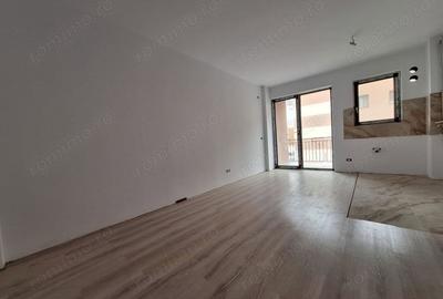 Apartament cu 3 camere decomandat în Girocului - 8