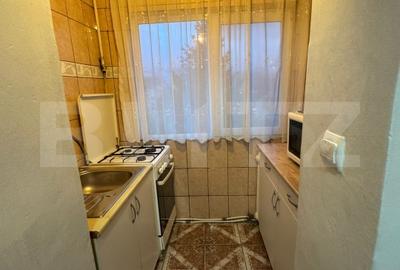 Apartament cu 3 camere de inchiriat, zona Bradet - 6