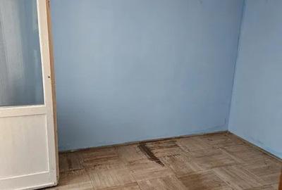 Apartament cu 3 camere semidecomandat în Km 4-5 - 4