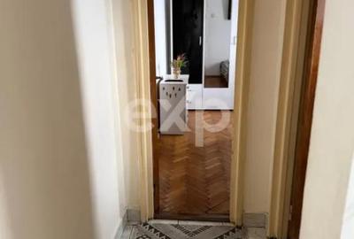 Apartament cu 2 camere semidecomandat în Războieni