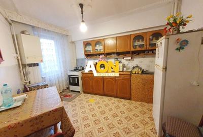 Apartament 4 camere, decomandat, Ampoi 2 - 3