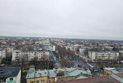 Apartament 2 cam decomandat Braila ultracentral  bl Turn  Unirii 72  sc A  et 10 - 2