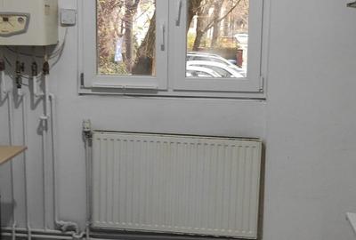 Apartament cu 3 camere decomandat în Berceni