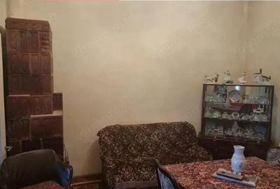 Casă cu 3 camere cu Teren 62 Mp în Central - 8